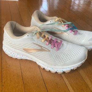 Brooks Ghost 12 Sprinkles sz 8 EEUC